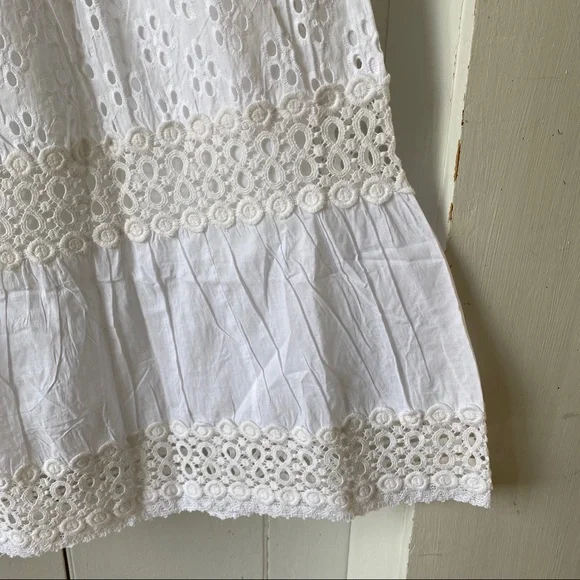 Elegant White Maxi Skirt - Picture 8 of 11